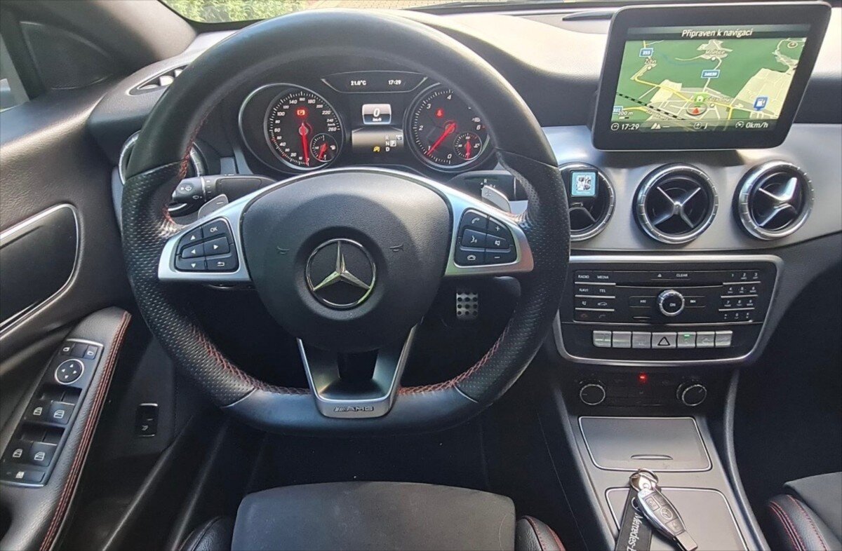 Mercedes-Benz CLA Sedan / Limuzína 0,0 80 kw