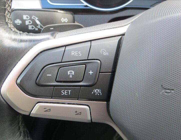 Volkswagen Passat Kombi 1,5 l 110 kw