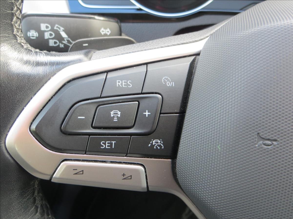 Volkswagen Passat Kombi 1,5 l 110 kw