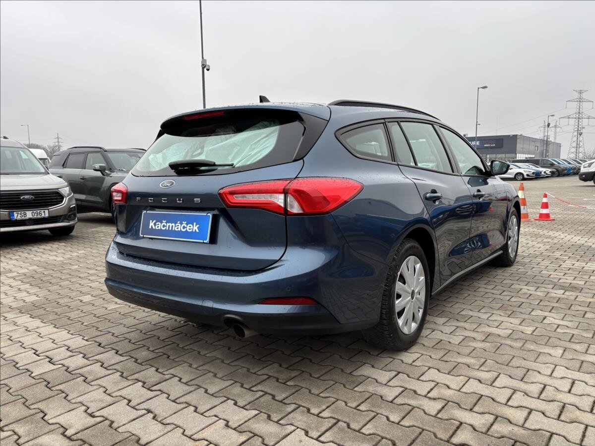 Ford Focus Kombi 999,0 92 kw