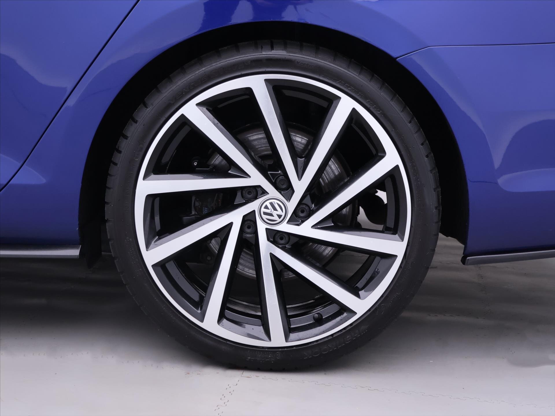 Volkswagen Golf Kombi 2,0 l 228 kw