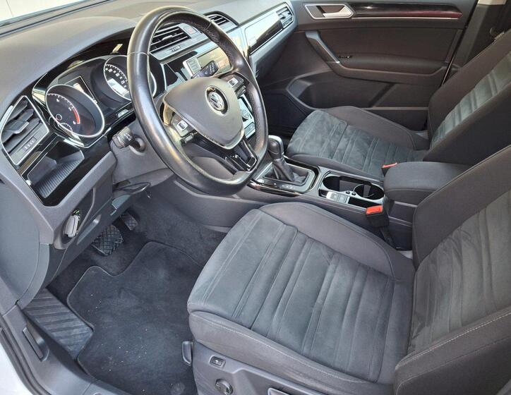 Volkswagen Touran 7