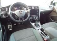 Volkswagen Golf 17