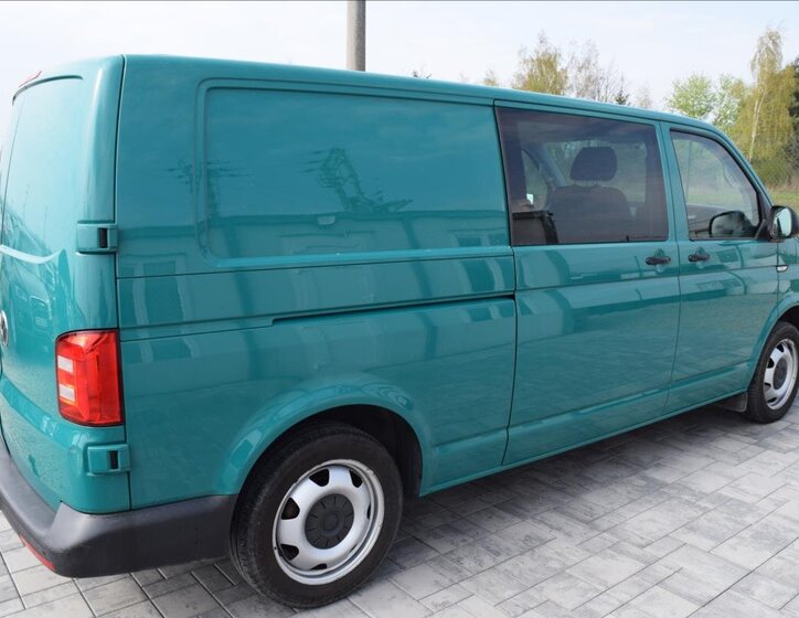 Volkswagen Transporter Kombi 2,0 l 110 kw
