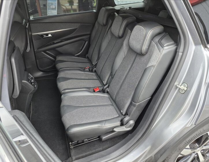 Peugeot 5008 MPV 1,6 l 133 kw
