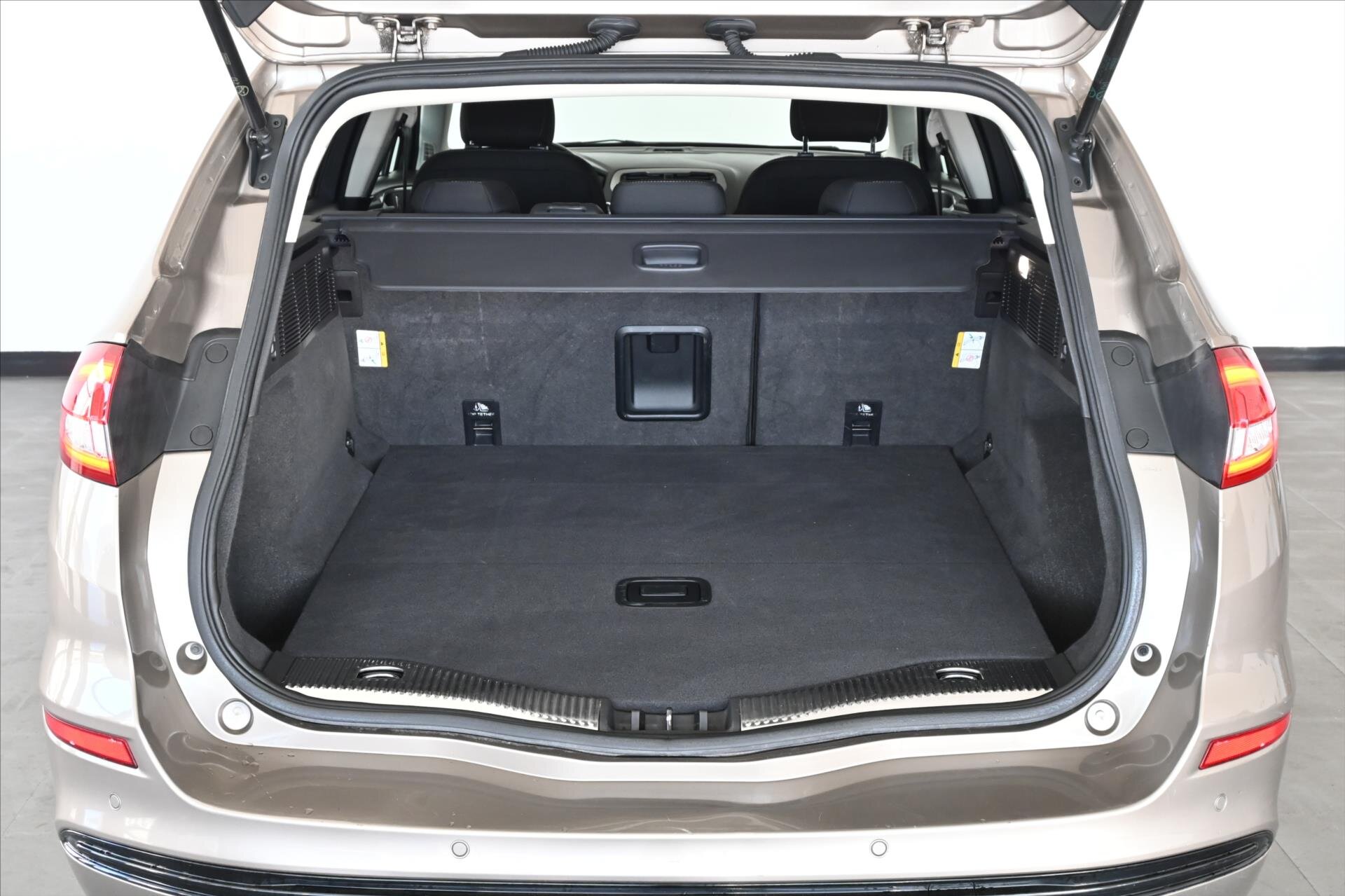 Ford Mondeo Kombi 2,0 l 110 kw