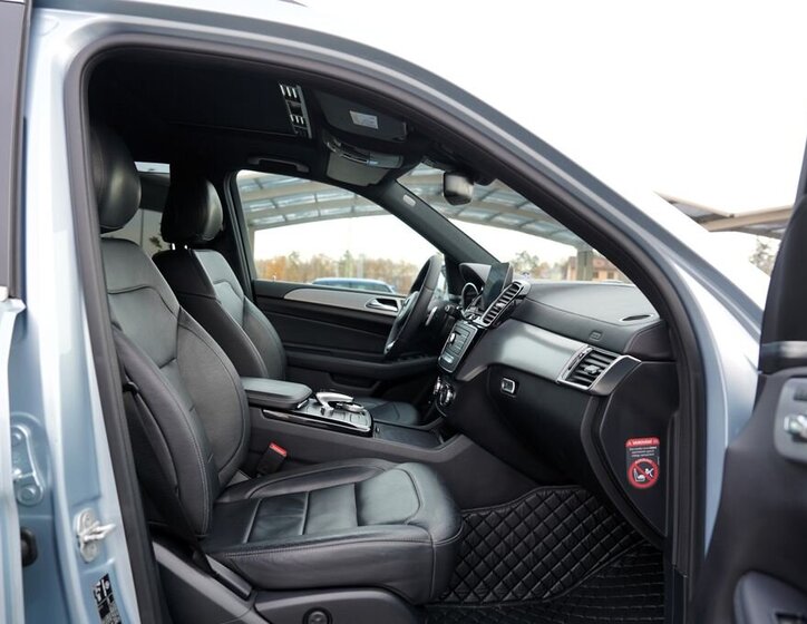 Mercedes-Benz GLS 32