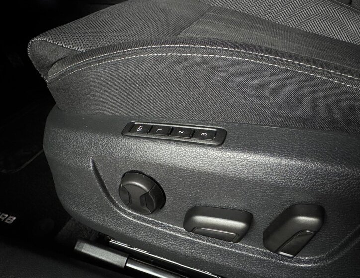 Škoda Superb Kombi 1,4 l 160 kw