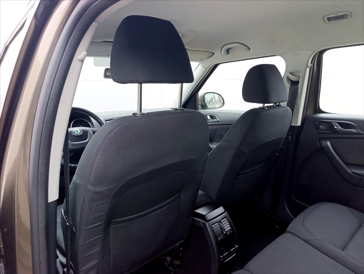 Škoda Yeti SUV / Terénní 1,6 l 77 kw