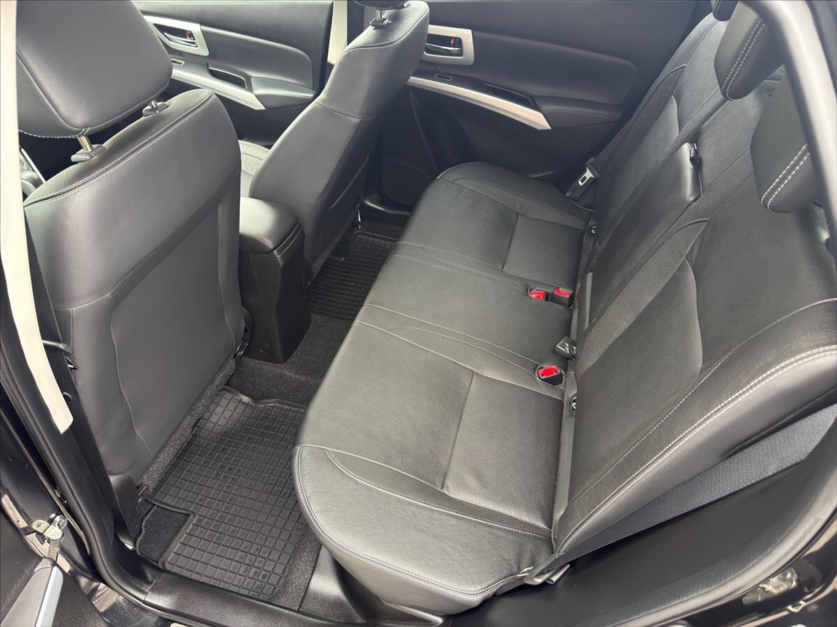 Suzuki SX4 S-Cross SUV / Terénní 1,4 l 103 kw