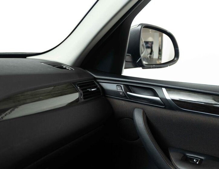 BMW X3 SUV 2,0 l 140 kw