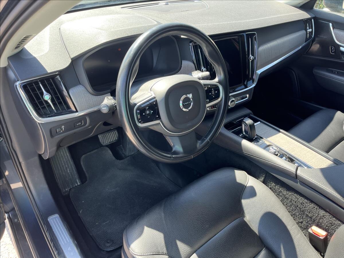 Volvo V90 Kombi 2,0 l 145 kw