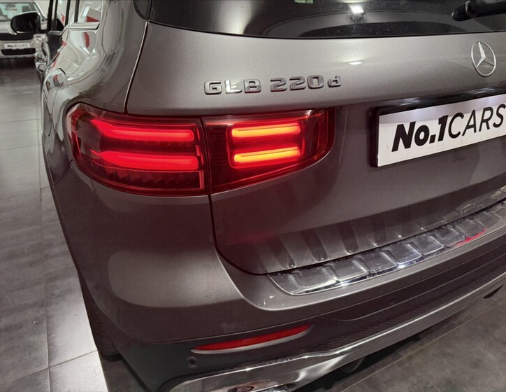 Mercedes-Benz GLB 23