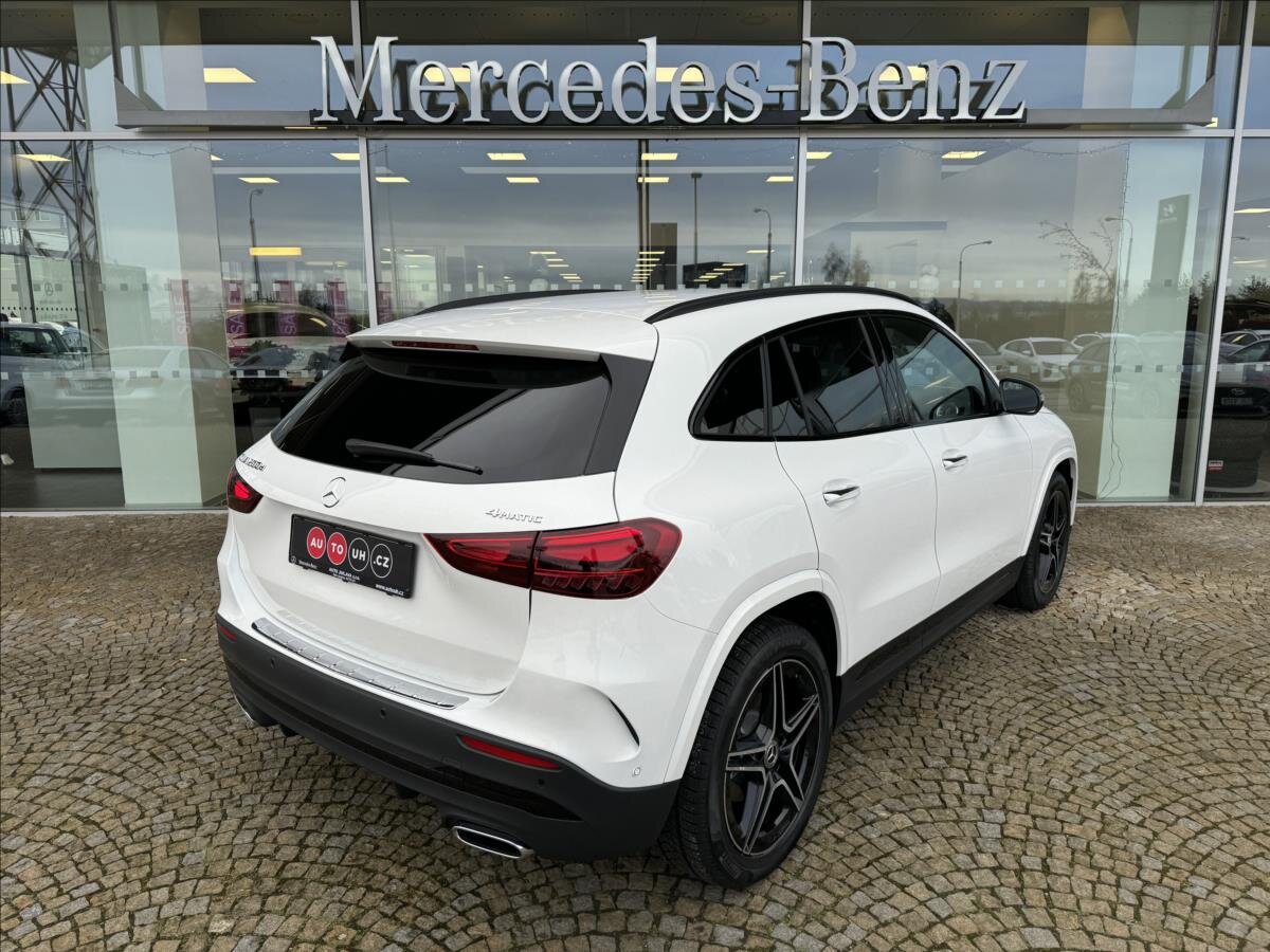 Mercedes-Benz GLA SUV / Terénní 2,0 l 110 kw