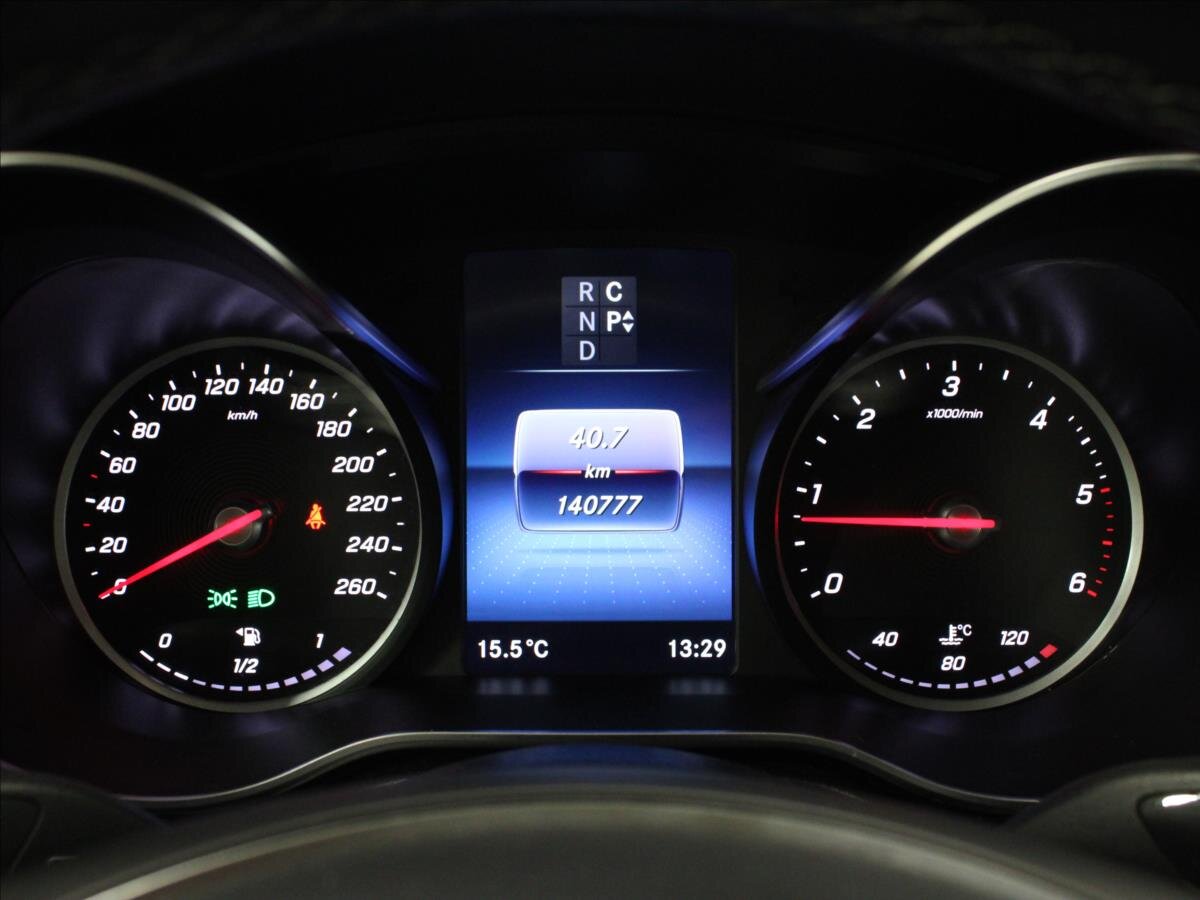 Mercedes-Benz Třídy V Kombi 2,0 l 120 kw