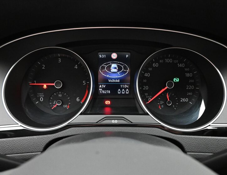 Volkswagen Passat 15