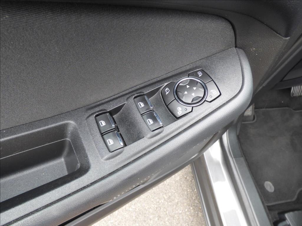 Ford S-MAX MPV 2,0 l 110 kw