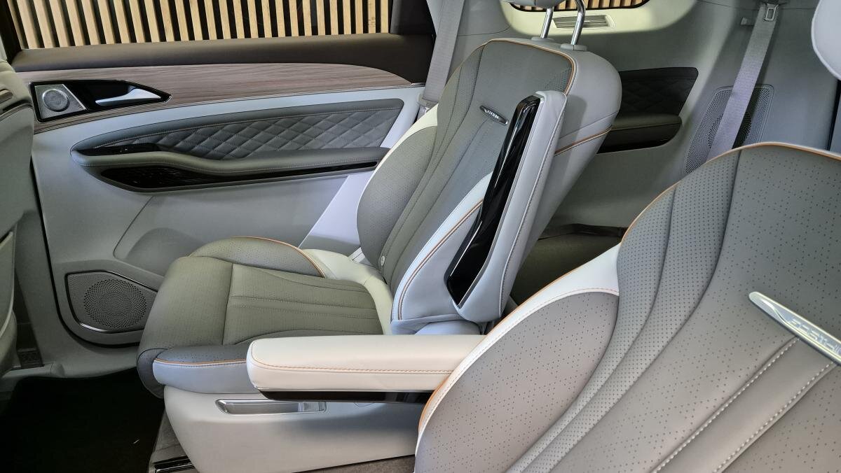 Dongfeng U-Tour MPV 1,5 l 130 kw