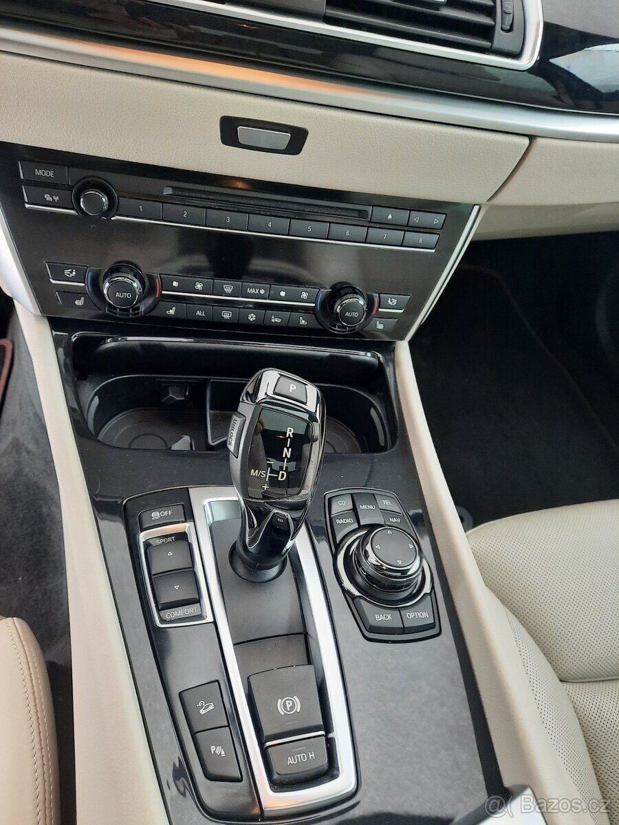 BMW Řada 5 Sedan 3,0 l 220 kw
