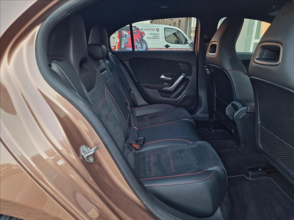 Mercedes-Benz Třídy A Hatchback 1,3 l 100 kw