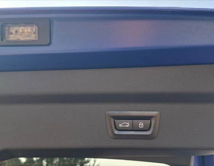 BMW X2 SUV / Terénní 2,0 l 221 kw