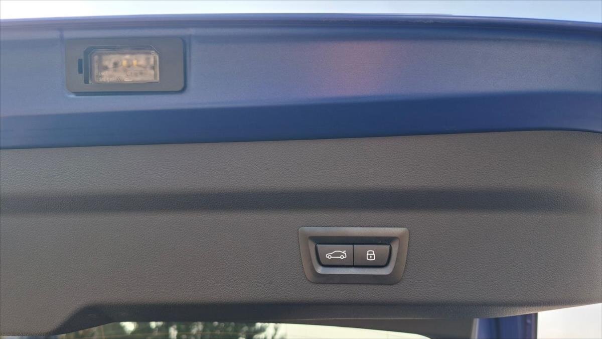 BMW X2 SUV / Terénní 2,0 l 221 kw