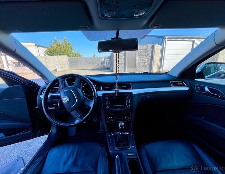 Škoda Superb Kombi 0,0 0