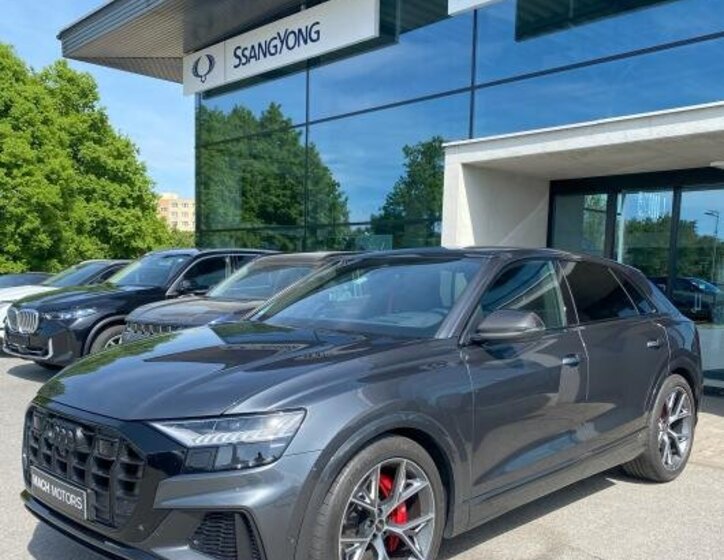 Audi SQ8 SUV 4,0 l 373 kw