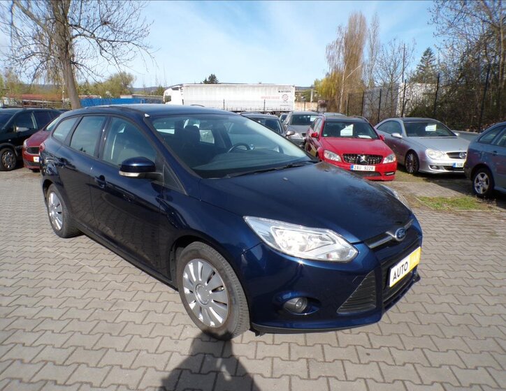 Ford Focus Kombi 998,0 92 kw