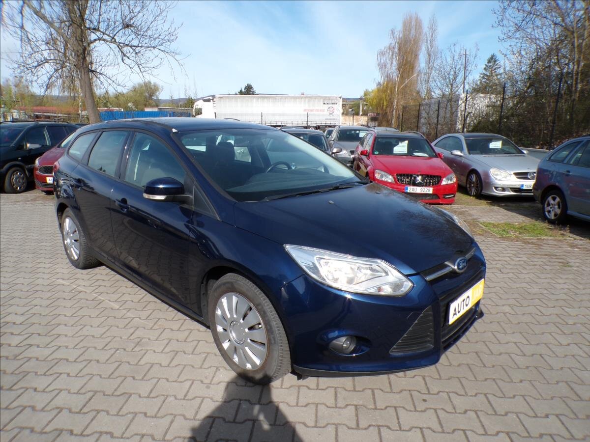 Ford Focus Kombi 998,0 92 kw
