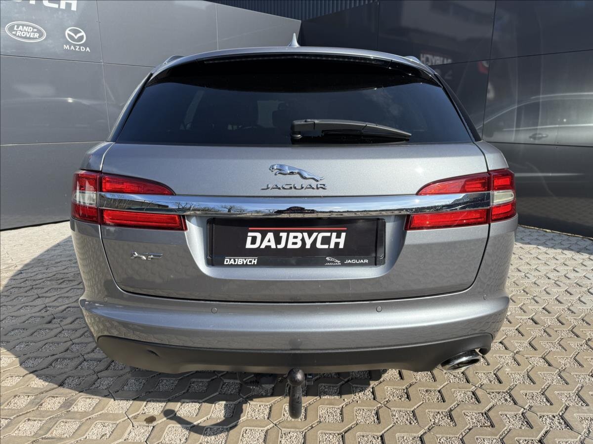 Jaguar XF Kombi 2,2 l 120 kw