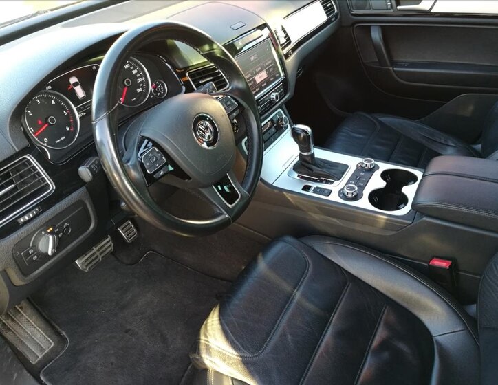 Volkswagen Touareg Kombi 3,0 l 180 kw