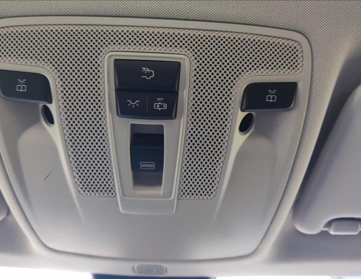 Mercedes-Benz GLA 15