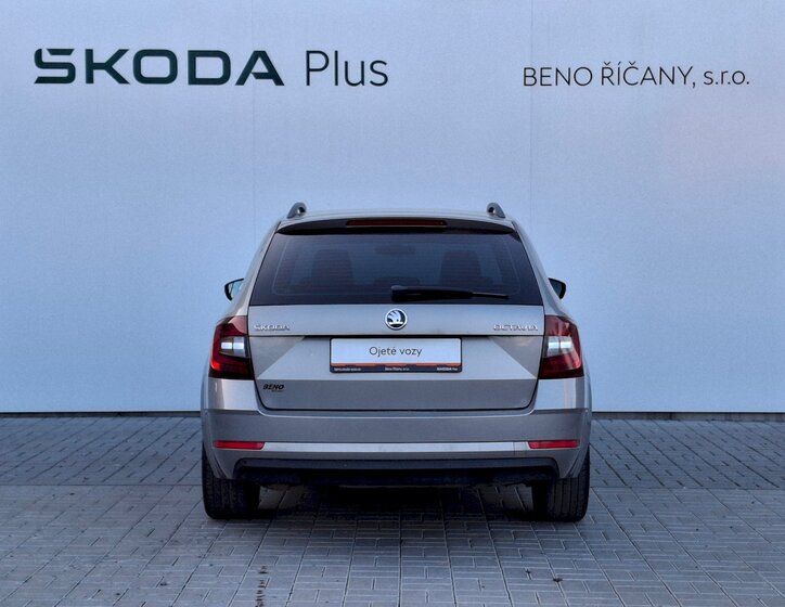 Škoda Octavia Kombi 2,0 l 110 kw