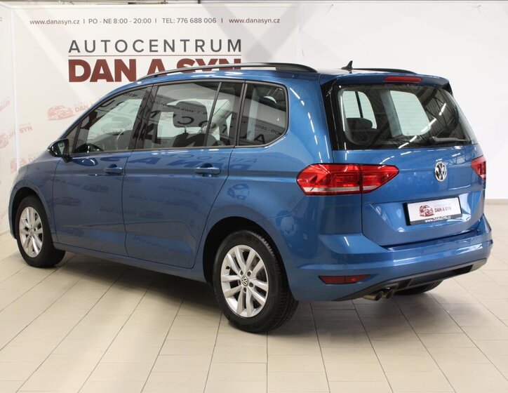 Volkswagen Touran 6