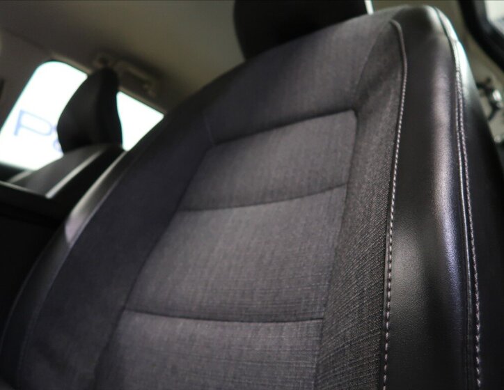 Volvo XC70 Kombi 2,4 l 136 kw