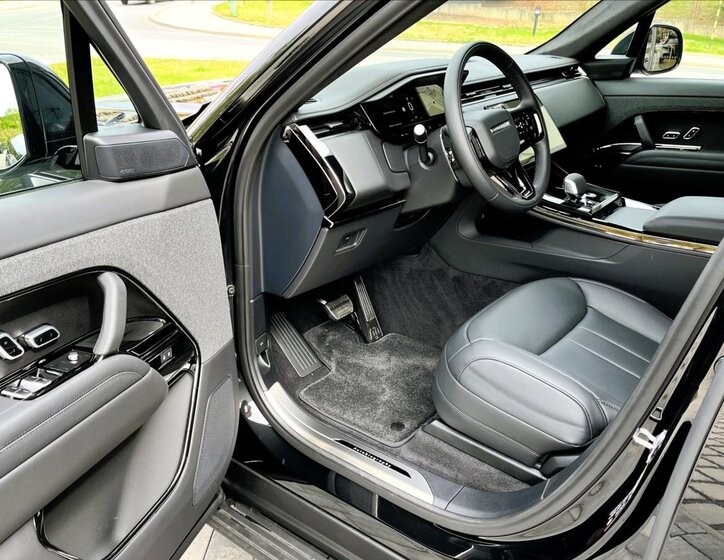 Land Rover Range Rover Sport SUV / Terénní 4,4 l 390 kw