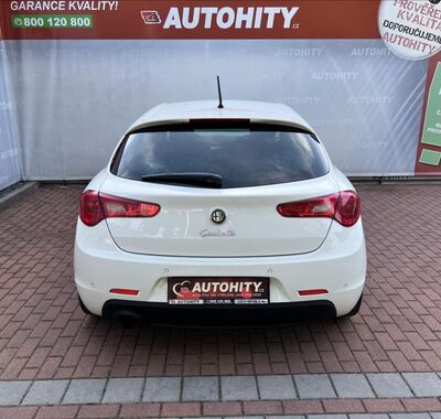 Alfa Romeo Giulietta 8