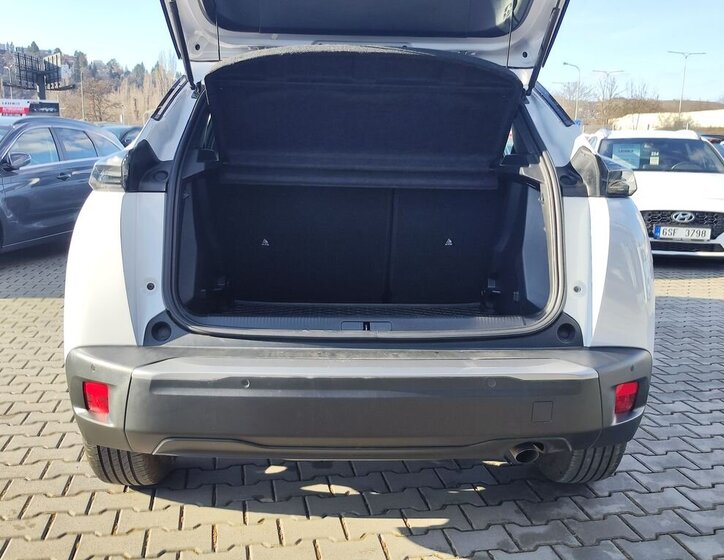 Peugeot 2008 Hatchback 1,2 l 74 kw