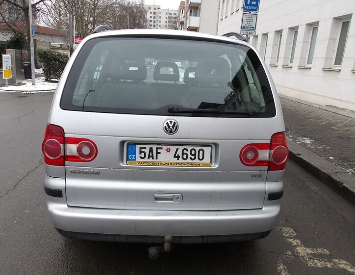 Volkswagen Sharan Kombi 1,9 l 85 kw