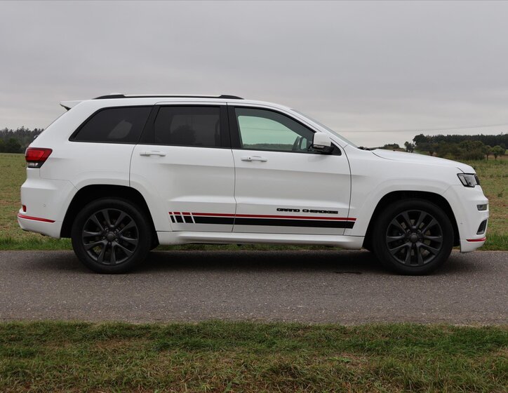 Jeep Grand Cherokee 8