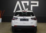 Jeep Compass 9