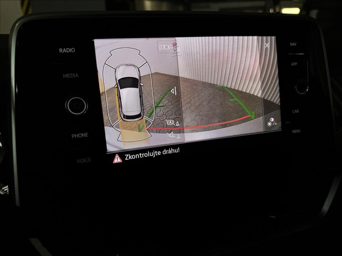 Volkswagen T-Roc MPV 2,0 l 110 kw