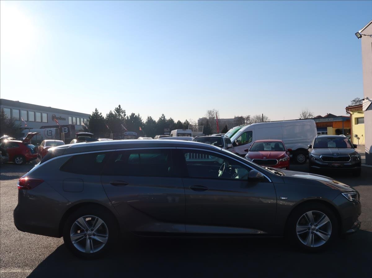 Opel Insignia Kombi 2,0 l 125 kw