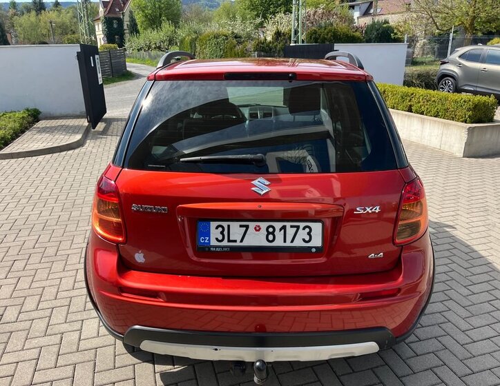 Suzuki SX4 SUV / Terénní 1,6 l 88 kw