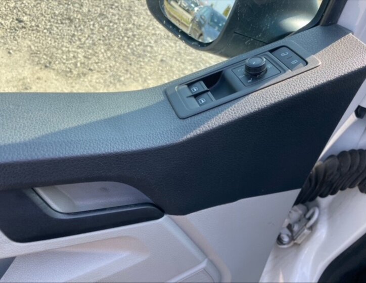 Volkswagen Transporter Skříň 2,0 l 75 kw