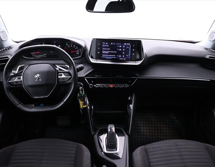 Peugeot 2008 SUV / Terénní 1,2 l 96 kw