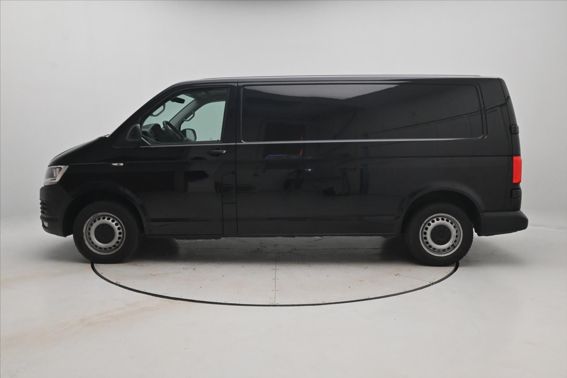 Volkswagen Transporter Skříň 2,0 l 75 kw