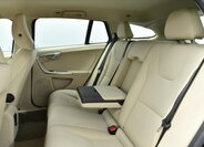 Volvo V60 Kombi 2,0 l 120 kw