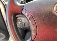 Toyota Avensis Verso 17